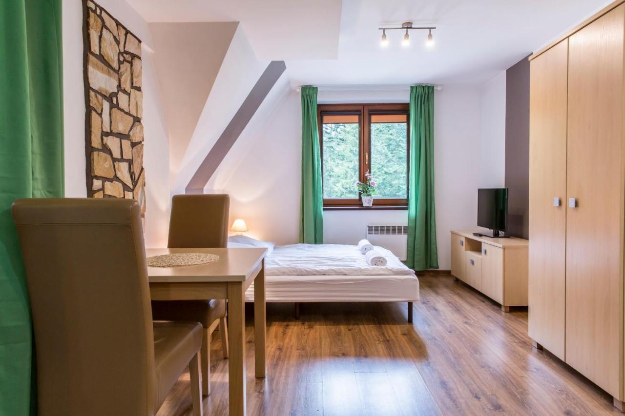 Udanypobyt Apartamenty Przy Dolinach E I F Koscielisko Luaran gambar