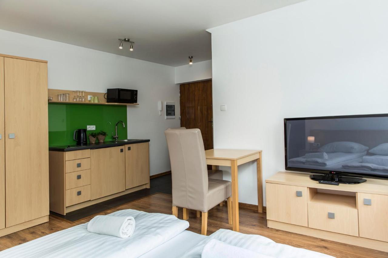 Udanypobyt Apartamenty Przy Dolinach E I F Koscielisko Luaran gambar