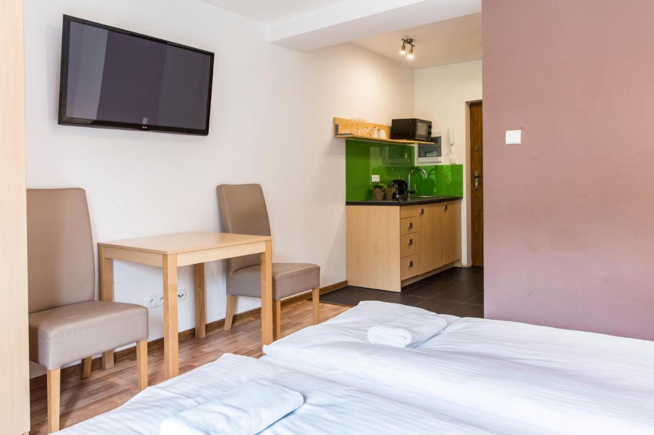 Udanypobyt Apartamenty Przy Dolinach E I F Koscielisko Luaran gambar