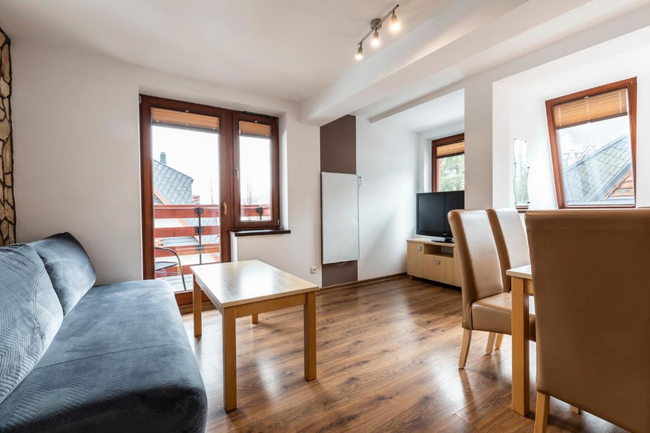 Udanypobyt Apartamenty Przy Dolinach E I F Koscielisko Luaran gambar