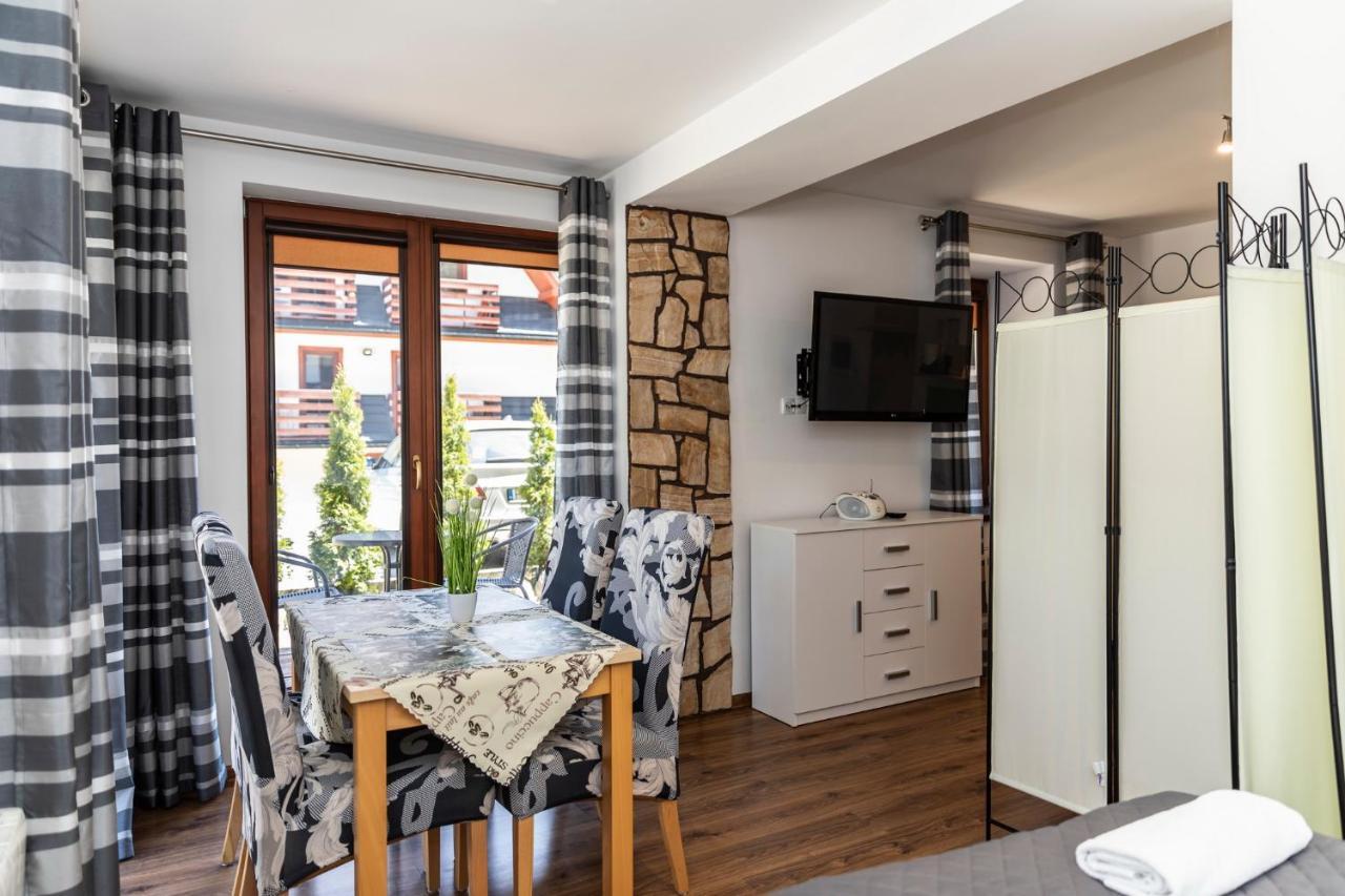 Udanypobyt Apartamenty Przy Dolinach E I F Koscielisko Luaran gambar