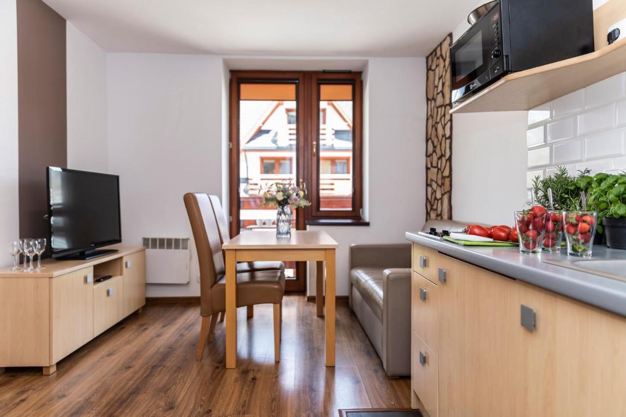 Udanypobyt Apartamenty Przy Dolinach E I F Koscielisko Luaran gambar