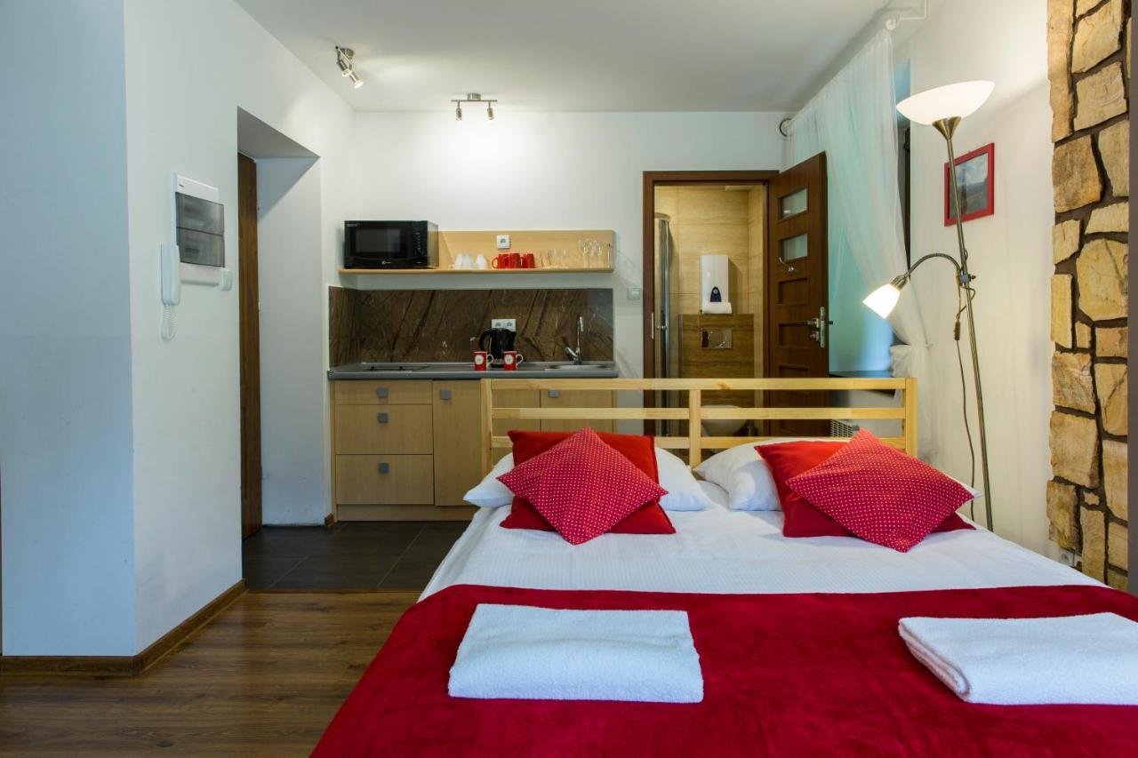 Udanypobyt Apartamenty Przy Dolinach E I F Koscielisko Luaran gambar
