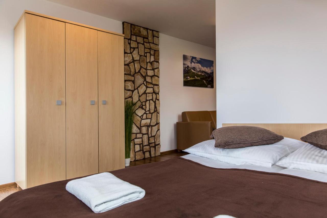 Udanypobyt Apartamenty Przy Dolinach E I F Koscielisko Luaran gambar